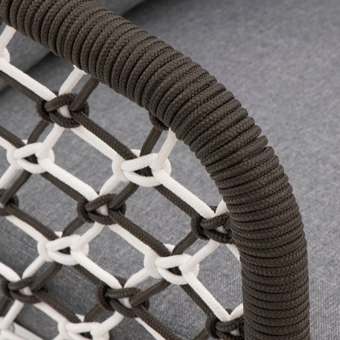 OUTLIV. Mali Gartensessel Aluminium/Rope Anthrazit/Dunkelgrau-Weiß