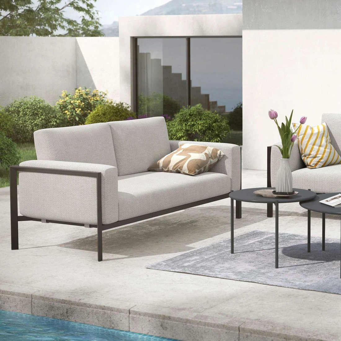 OUTLIV. Toskana Gartensofa Aluminium/Sunproof Anthrazit/Hellgrau
